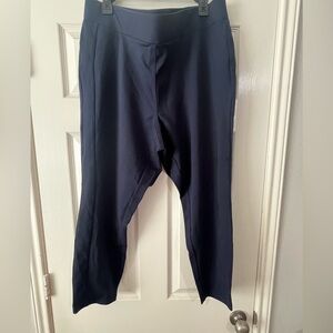 NWT - LOFT plus - size 22 navy cropped pants